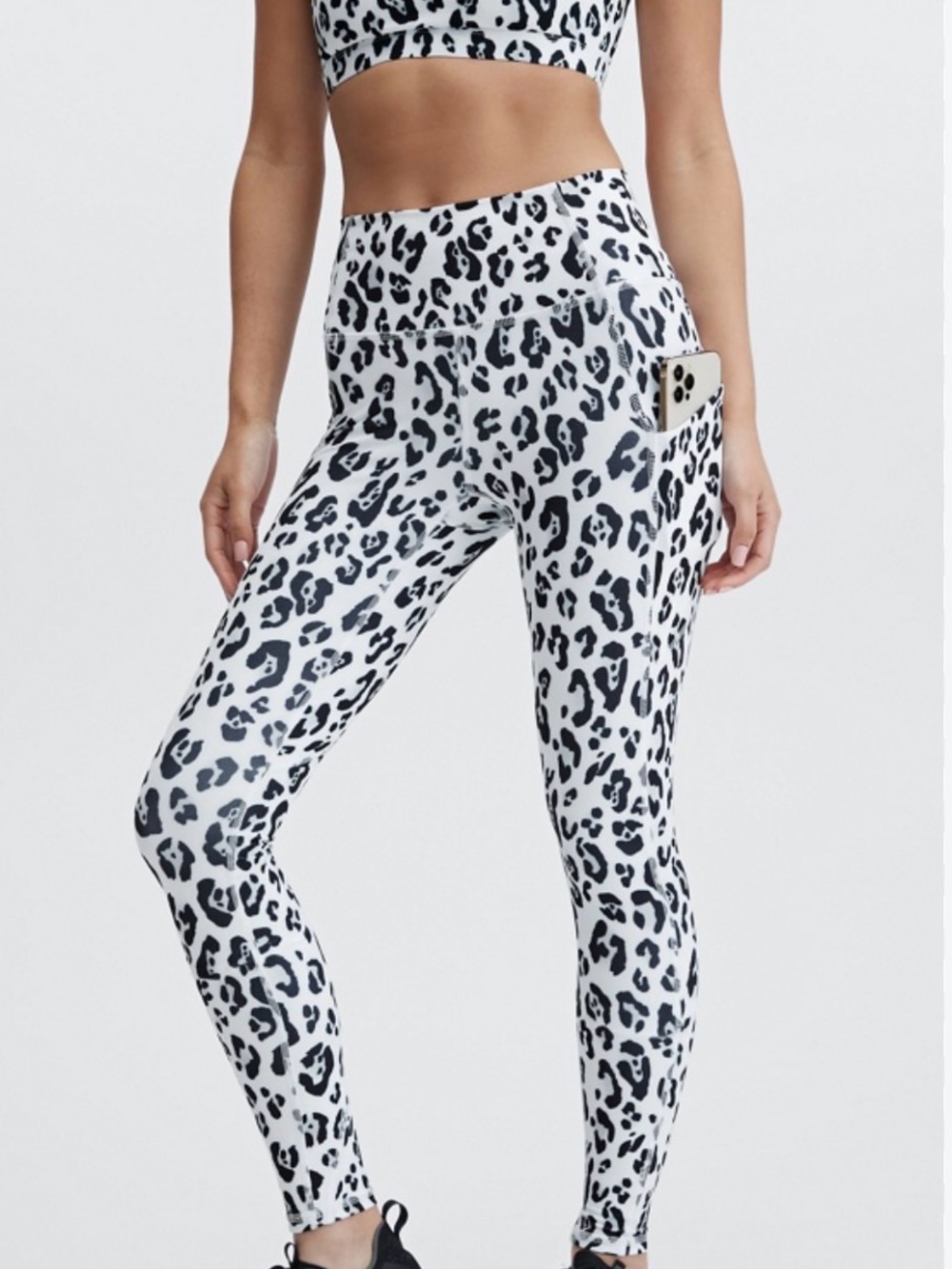 Fabletics pure luxe High-Waist full length Leggings size small